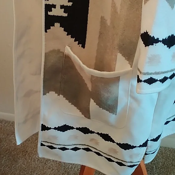 Aztec print open coat jacket size small - Picture 5 of 9